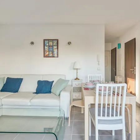 Cozy With Huge Terrace And Swimmingpool - Welkeys Antibes