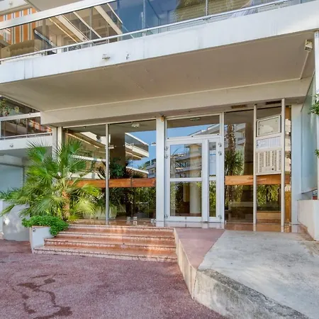 Cozy With Huge Terrace And Swimmingpool - Welkeys *